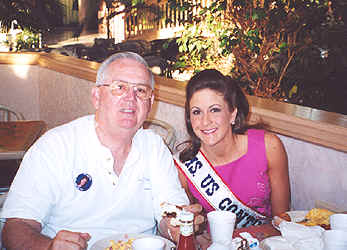 Cammie Sanders - Ms. US Continental 2002 - and her supportive family!
