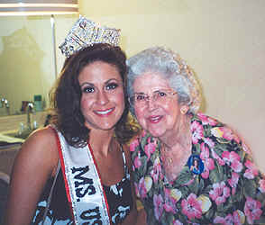 Cammie Sanders - Ms. US Continental 2002 - and her supportive family!